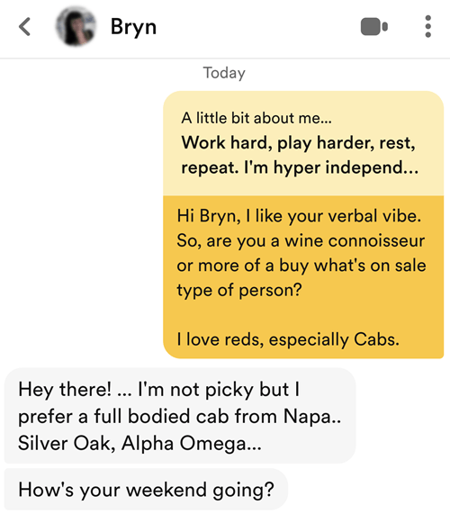 A good way to compliment a woman on Bumble is focusing on her verbal vibe.